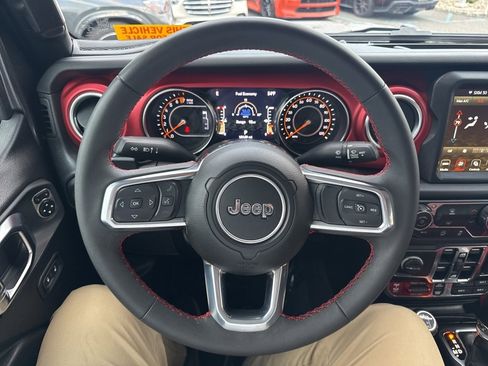 Used 2023 Jeep Gladiator Rubicon w/ LED Lighting Group image 48