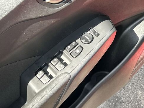 Used 2019 Hyundai Accent SE image 12