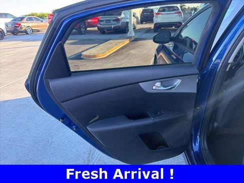 Used 2023 Kia Forte LXS image 13