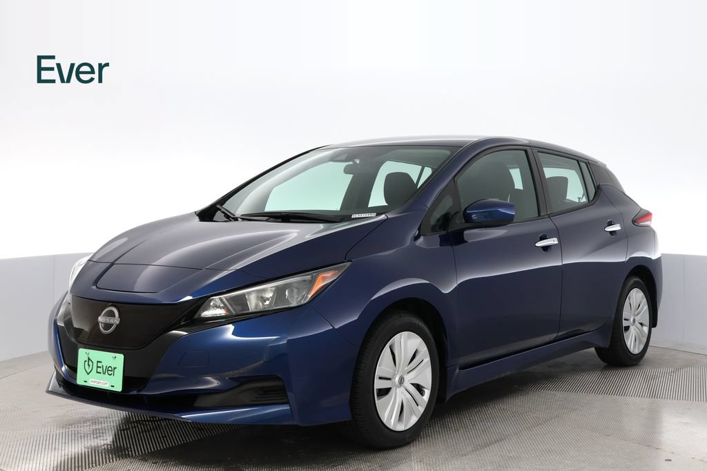 Used 2025 Nissan Leaf S FWD image 2