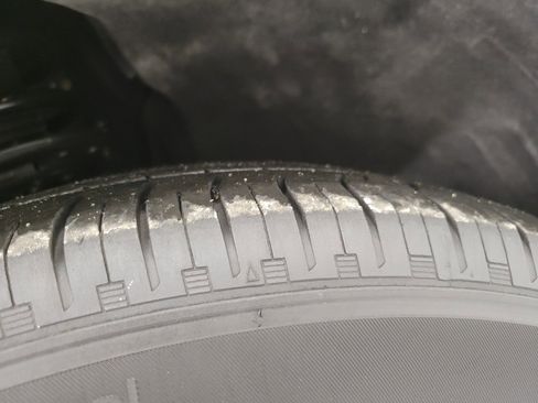 Used 2023 Ford Explorer XLT w/ Class IV Trailer Tow Package image 7