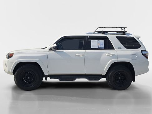 Used 2015 Toyota 4Runner SR5 image 6