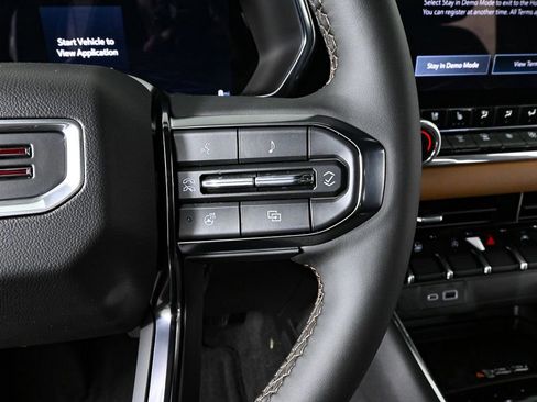 New 2025 GMC Canyon AT4 w/ Nightfall Edition image 10