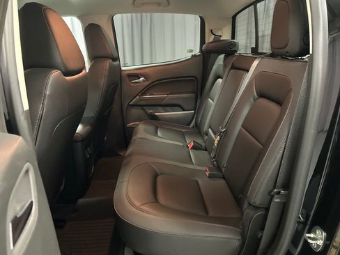 Used 2022 GMC Canyon AT4 image 22