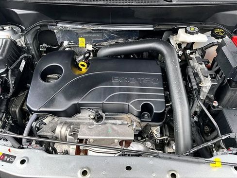 Used 2025 Chevrolet Equinox LT w/ Convenience Package II image 32