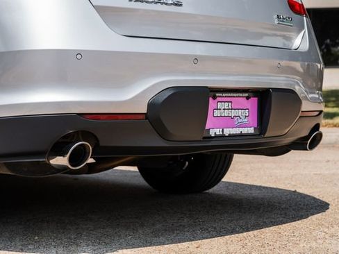 Used 2010 Ford Taurus SHO image 29