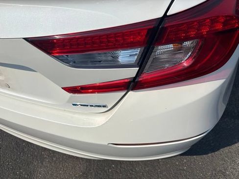 Used 2019 Honda Accord Hybrid image 15