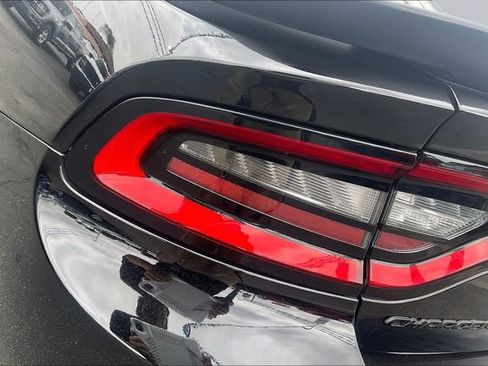 Used 2022 Dodge Charger SXT w/ Blacktop Package RWD image 30
