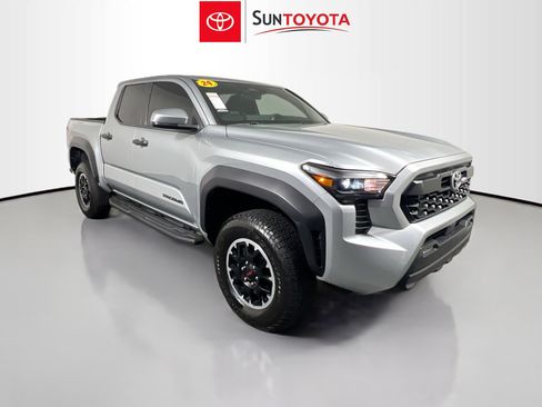 Used 2024 Toyota Tacoma TRD Off-Road AWD/4WD image 1