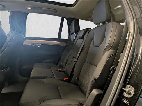 New 2026 Volvo XC90 B5 Plus image 17