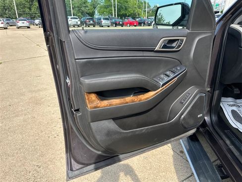 Used 2015 GMC Yukon XL Denali w/ Touring Package AWD/4WD image 21