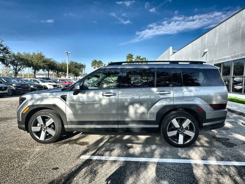 Used 2024 Hyundai Santa Fe Limited image 3