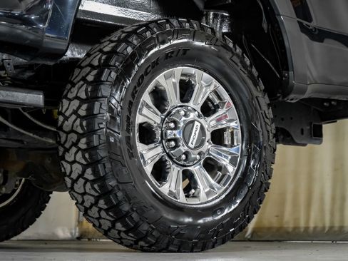 Used 2019 Ford F250 XLT w/ XLT Premium Package image 55