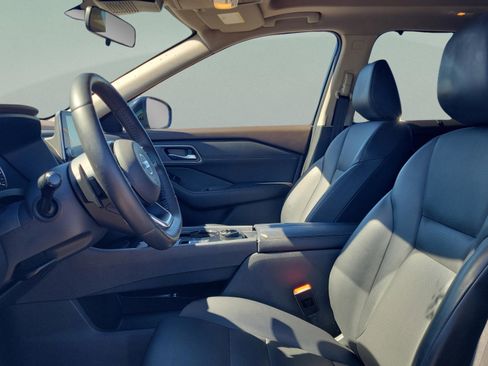 Certified 2021 Nissan Rogue SV w/ Premium Package image 19