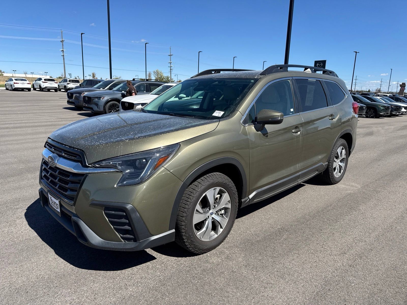 Used 2023 Subaru Ascent Premium w/ Convenience Package AWD/4WD image 3