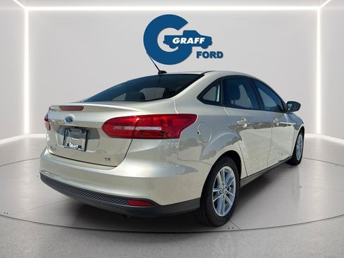 Used 2017 Ford Focus SE FWD image 7