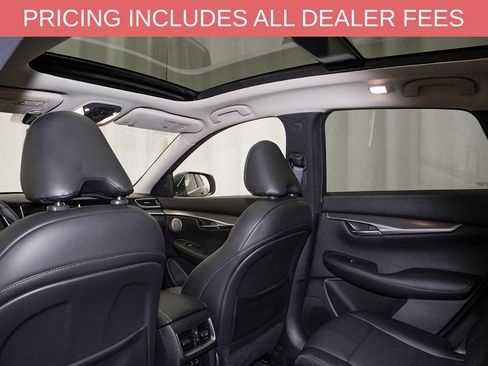 Used 2023 INFINITI QX50 Luxe w/ Cargo Package FWD image 10