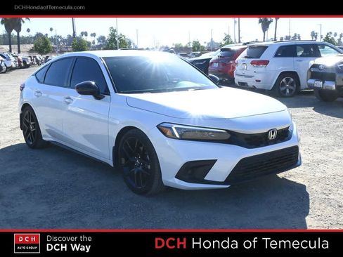 Used 2023 Honda Civic Sport image 3