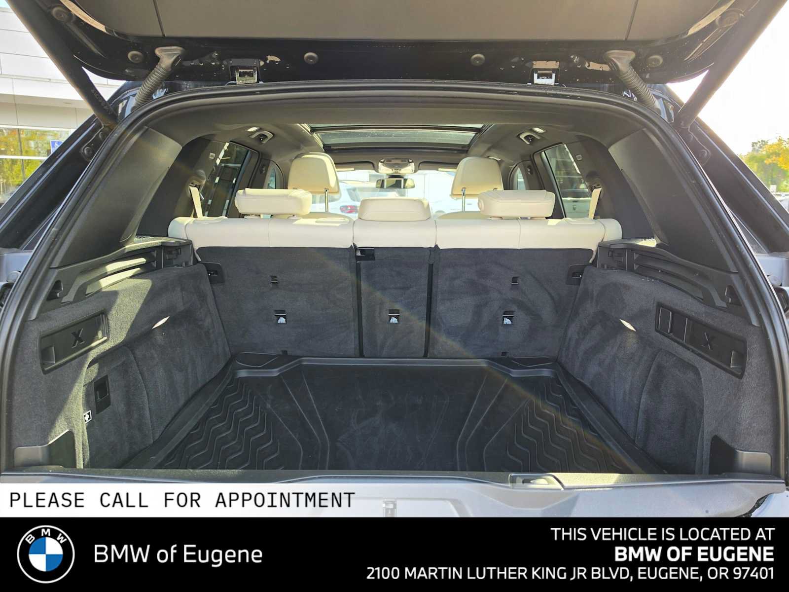 Used 2022 BMW X5 M50i w/ Premium Package AWD/4WD image 18
