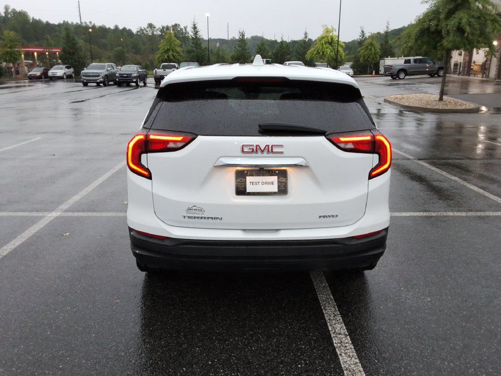 Used 2019 GMC Terrain SLE w/ LPO, Floor Liner Package AWD/4WD image 6