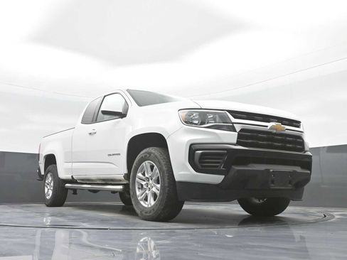 Used 2021 Chevrolet Colorado LT w/ Fleet Safety Package image 27