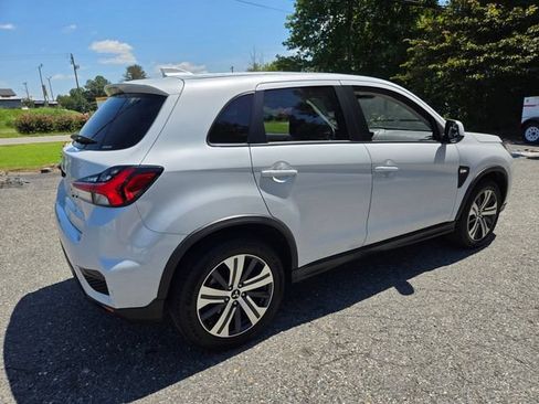 Used 2024 Mitsubishi Outlander Sport AWD image 8