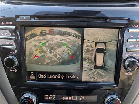 Used 2019 Nissan Murano Platinum image 18