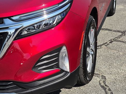 Used 2022 Chevrolet Equinox LT FWD image 9