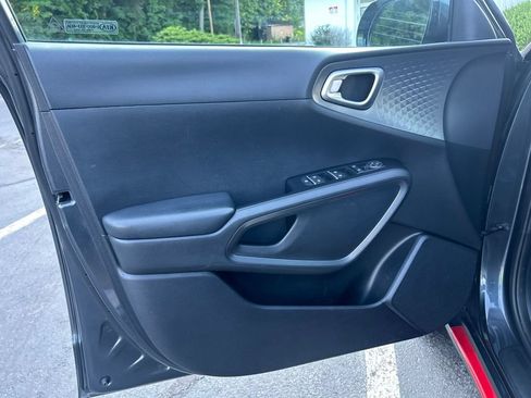 Used 2020 Kia Soul GT-Line FWD image 10