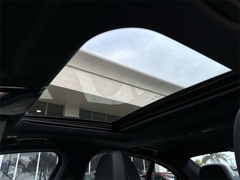 Used 2022 BMW 330i Sedan w/ Convenience Package image 26