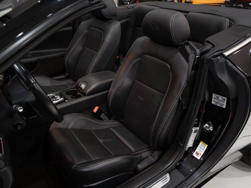 Used 2015 Jaguar XKR R RWD image 11