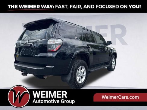 Used 2018 Toyota 4Runner SR5 Premium AWD/4WD image 5