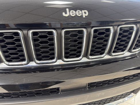 Used 2023 Jeep Grand Cherokee L Laredo w/ Trailer Tow Group (B) image 23