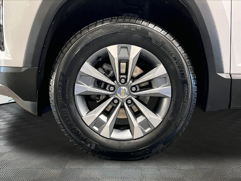 Used 2026 Chevrolet Equinox LT AWD/4WD image 7