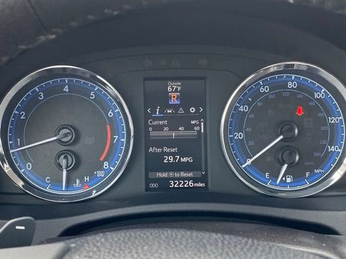 Used 2018 Toyota Corolla SE w/ Carpet Mat Package (TMS) FWD image 20
