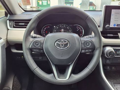 Used 2023 Toyota RAV4 XLE Premium FWD image 30