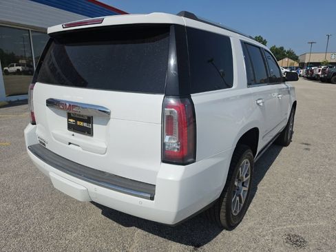 Used 2018 GMC Yukon Denali AWD/4WD image 4