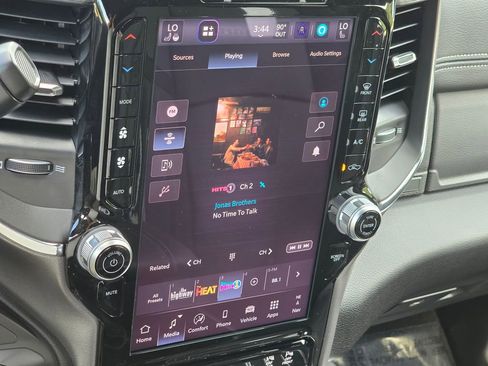 New 2026 RAM 2500 Laramie w/ Night Edition image 32