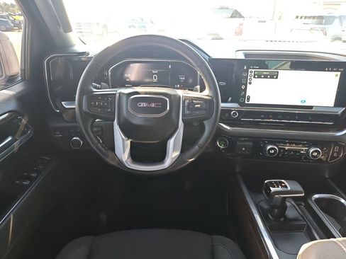 Used 2025 GMC Sierra 1500 Elevation AWD/4WD image 16