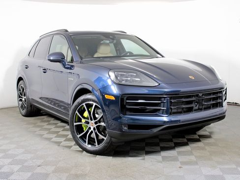 New 2026 Porsche Cayenne E-Hybrid image 9