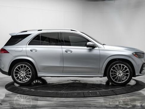 Used 2024 Mercedes-Benz GLE 450 4MATIC image 16
