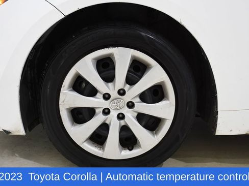 Used 2023 Toyota Corolla LE image 6