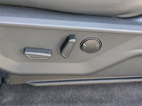 New 2025 Ford F150 Lariat w/ Equipment Group 501A Mid image 23