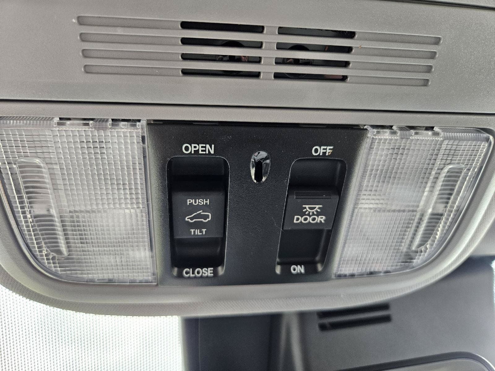 Used 2021 Honda Pilot Special Edition image 16