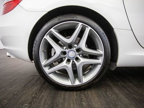 Used 2014 Mercedes-Benz SLK 250 2dr Roadster SLK 250 w/ Premium Package image 35