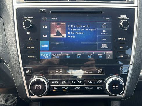 Used 2019 Subaru Legacy 2.5i Premium AWD/4WD image 21