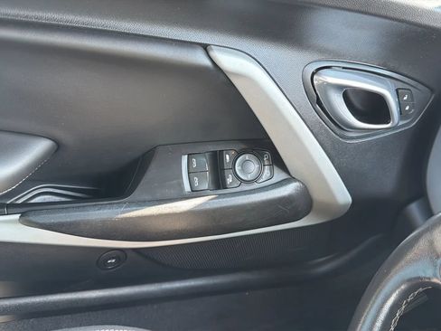 Used 2019 Chevrolet Camaro LT RWD image 22