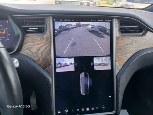 Used 2020 Tesla Model X Long Range AWD/4WD image 30