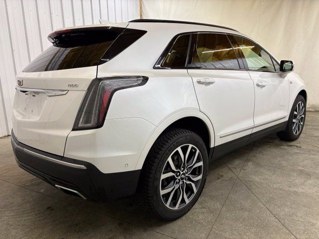 Used 2021 Cadillac XT5 Sportv w/ Platinum Package AWD/4WD image 5