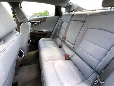 Used 2024 Chevrolet Malibu LT FWD image 19